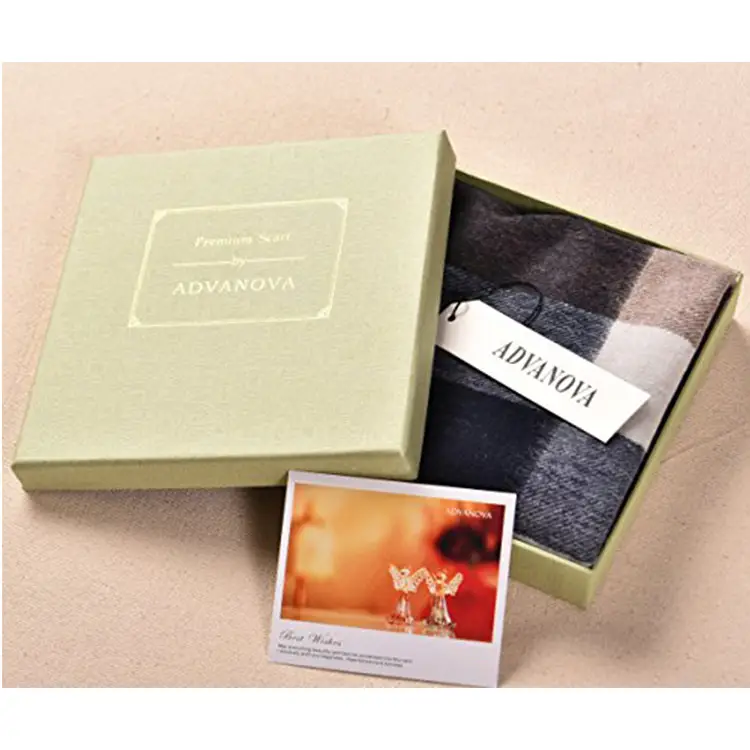 Caja de regalo grande personalizada de dos piezas con tapa y base para ropa | Logotipo con lámina dorada o plateada y papel de seda de marca para embalaje minorista de camisas, bufandas y marcas de moda | Varios colores | MOQ 100 unidades