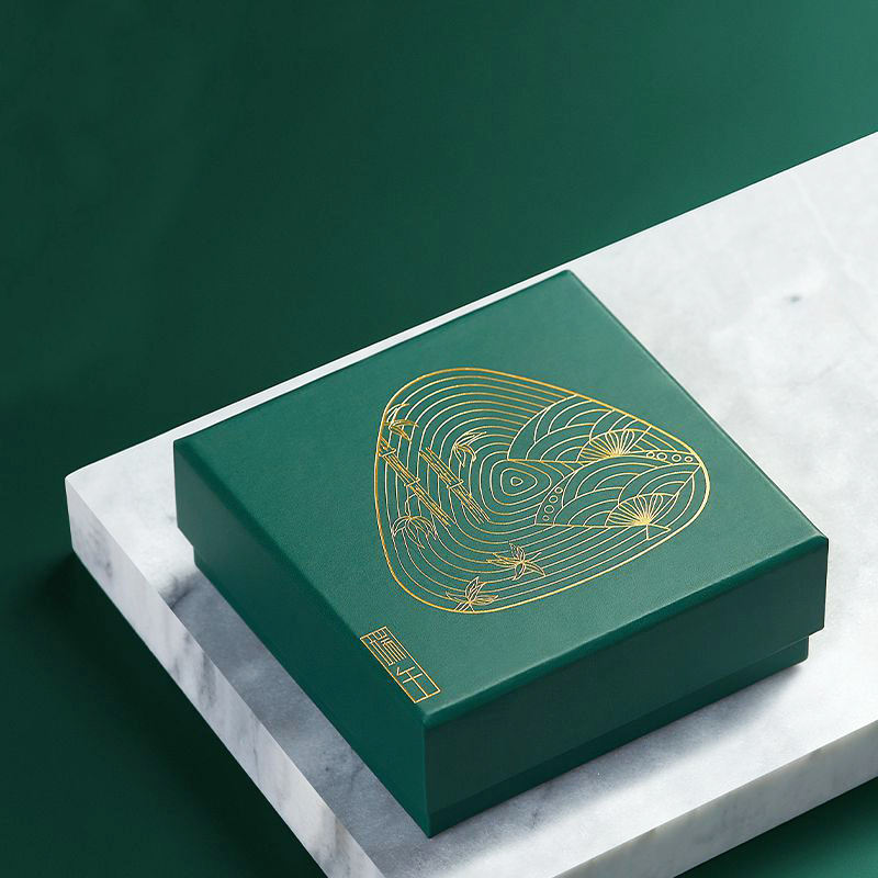 Custom Luxury Green Rigid Gift Box | Gold Foil Festival Packaging | MOQ 1000 pcs