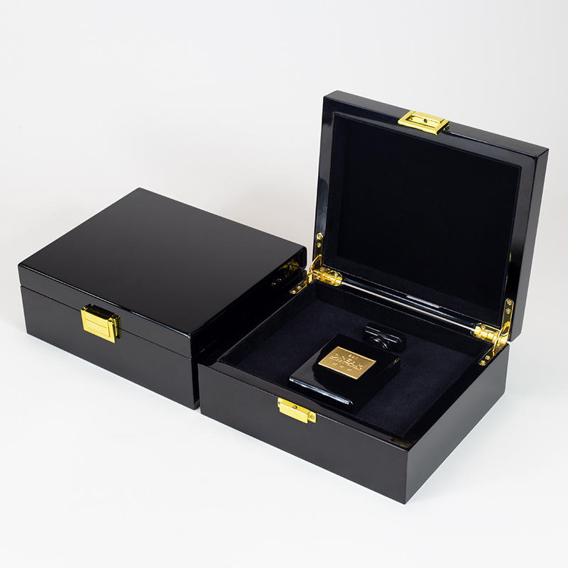 Custom Black Piano Lacquer Hinged Wood Gift Box | Gold Corner Hinges & Front Clasp Black Velvet Interior for Perfume Jewelry Watch Beauty Skincare Luxury Brand Single-Piece Premium Gift | MOQ 100 pcs