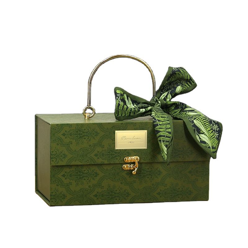 Caja de regalo de mano de lujo vintage personalizada | Verde grabado en relieve con asa de metal, broche dorado y lazo de seda para té, joyas y regalos premium | Cantidad mínima de pedido: 100 unidades