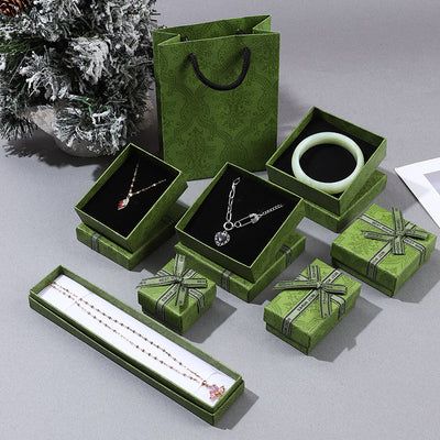 Fabricant Vente en gros Boîte cadeau rigide de luxe moderne pour bijoux, Logo personnalisé Imprimé, Insert en velours pour Bague Collier Boucles d'oreilles Bracelet Demande en mariage Emballage OEM