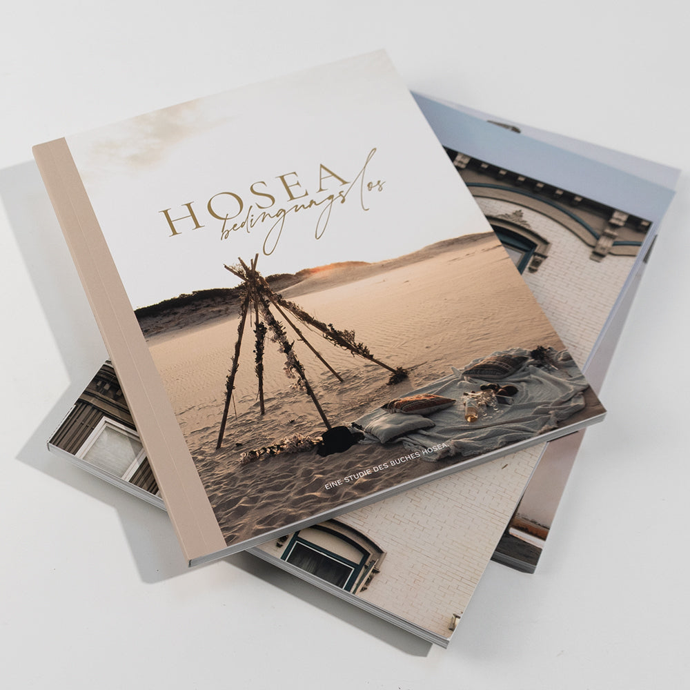 High Quality Customized Magazines & Book Printing Full Color CMYK Catalog Brochure Soft/Hard Cover Custom Logo Art Paper Magazine Printing Service