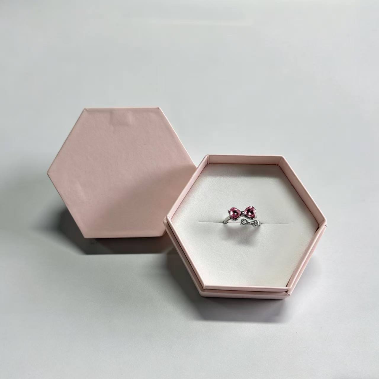Special-shaped Hexagonal Jewelry Box Custom Logo Recyclable Irregular Rigid Flip Paper Box Luxury Velvet Lining Packaging For Ring Earring Necklace Wedding Jewelry