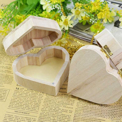 Custom Heart Shaped Vintage Wooden Box Custom Logo Walnut Pine Wood For Ring Jewelry Wedding Valentine Gift Storage Pack