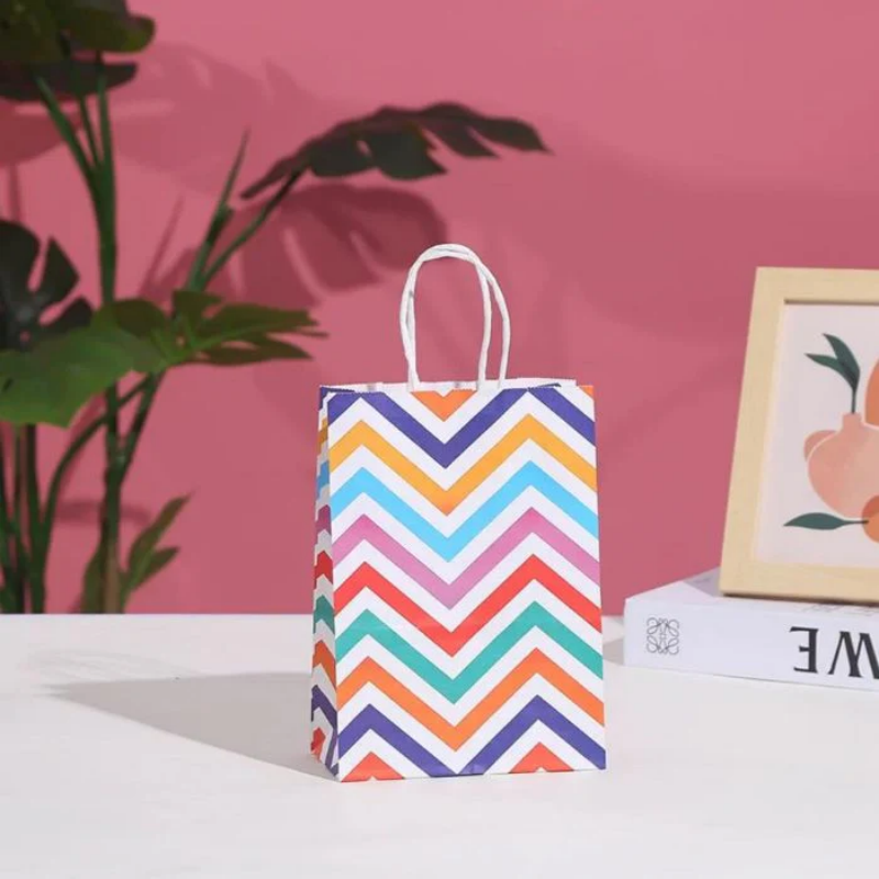 Customized Portable White Kraft Paper Bags Eco Recyclable Custom Logo For Clothing Cosmetic Gift Bakery Retail Pack