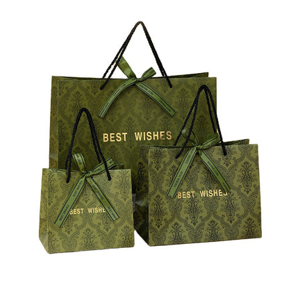 Wholesale Eco-Friendly Portable Paper Gift Bag Recyclable Custom Logo For Birthday Wedding Cosmetic Retail Pack