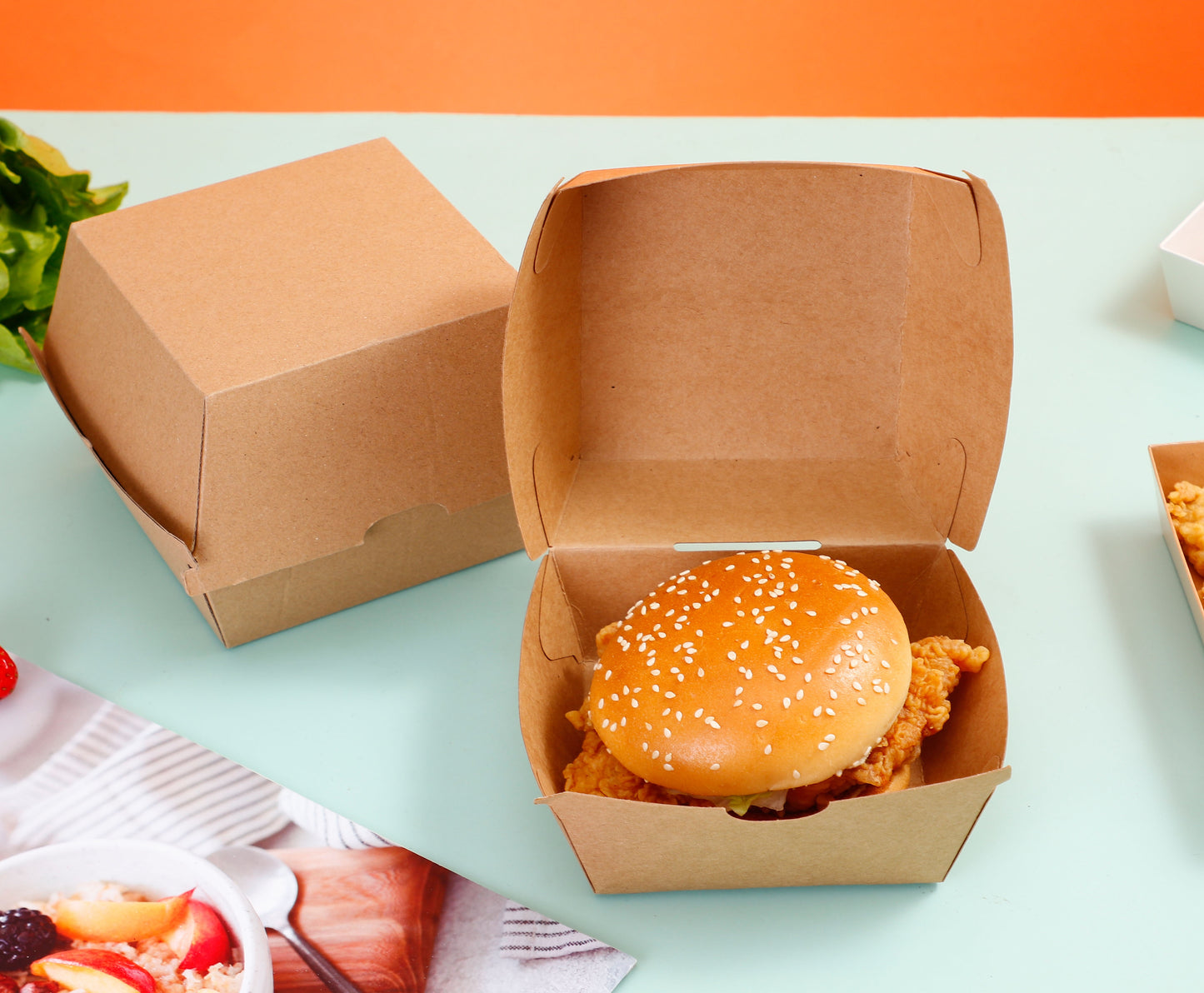 Custom Print Black Burger Delivery Box Food Grade Greaseproof Disposable Clamshell Paper Box Custom Logo For Gourmet Burger Fast Food Restaurant Takeaway Delivery