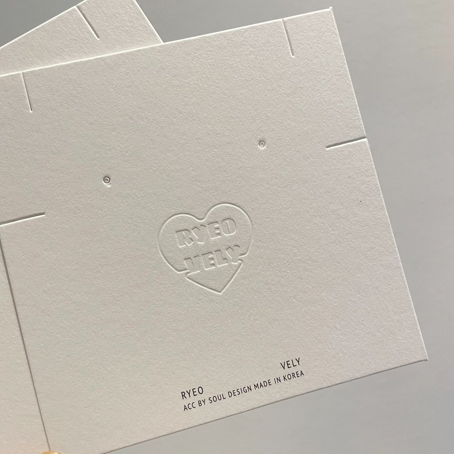 Customized Embossed Debossed Logo Necklace Display Box Rigid Paperboard Slide Drawer Jewelry Box Velvet Insert Pendant Chain Necklace Luxury Gift Packaging OEM ODM Wholesale