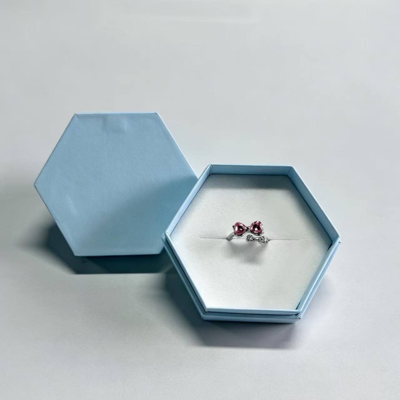Special-shaped Hexagonal Jewelry Box Custom Logo Recyclable Irregular Rigid Flip Paper Box Luxury Velvet Lining Packaging For Ring Earring Necklace Wedding Jewelry