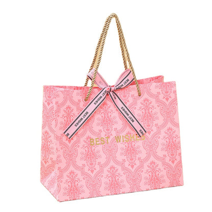 Wholesale Eco-Friendly Portable Paper Gift Bag Recyclable Custom Logo For Birthday Wedding Cosmetic Retail Pack