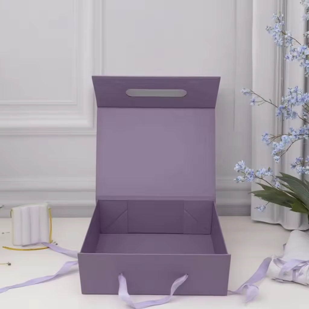 Custom Large Luxury Handbag Gift Packaging Rigid Magnetic Box Recyclable Cardboard Box For Women Purse Brand Retail Gift Delivery