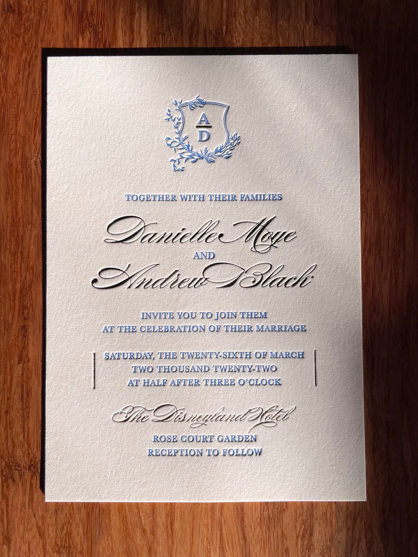 Custom Textured Paper Business Card Printing Full Color Double Sided CMYK Custom Logo Linen/Cotton/Suede Texture Luxury Embossed Hot Foil Visiting Card Printing Service