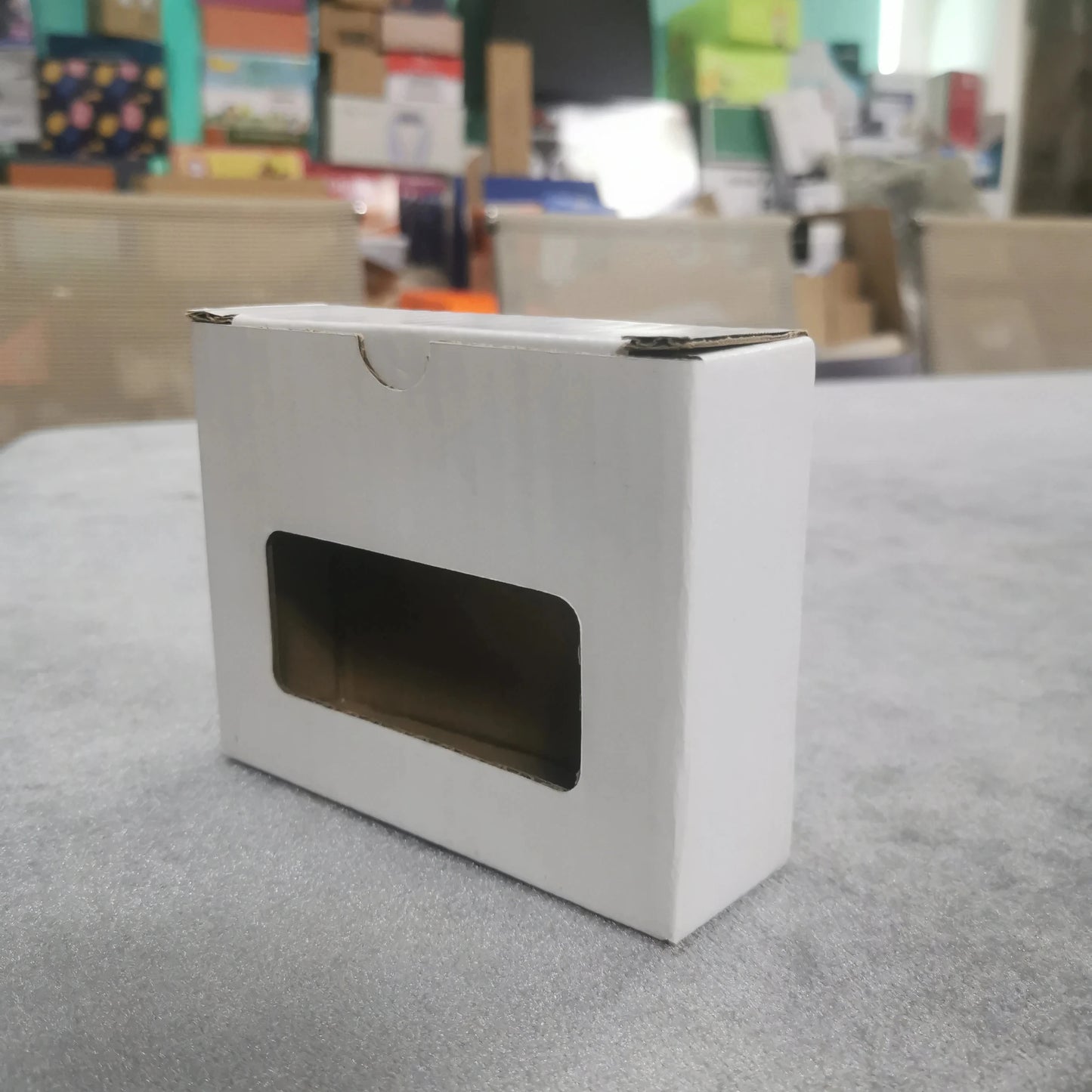 Package Design Corrugated Packaging Shipping Boxes Durable Carton Box White Foldable Mailer Box with PVC Window FSC Certificated