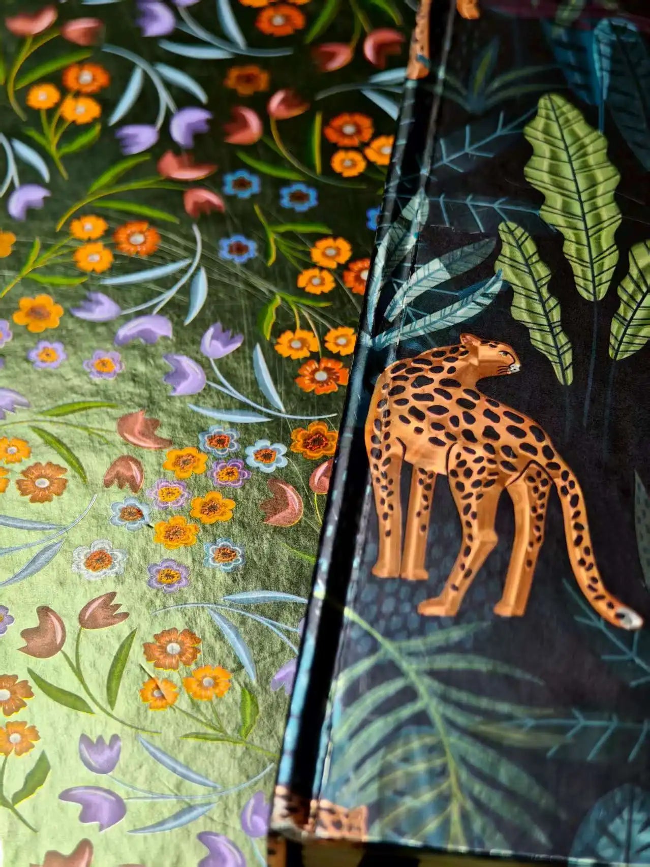 Four-Color Printing Gold Silver Card Paper Hardcover Casebound Note Book Offset Paper Printing for Note Pad Novel Brochure