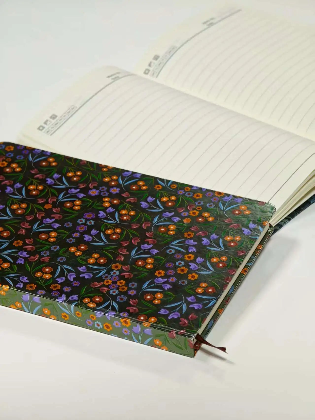 Four-Color Printing Gold Silver Card Paper Hardcover Casebound Note Book Offset Paper Printing for Note Pad Novel Brochure