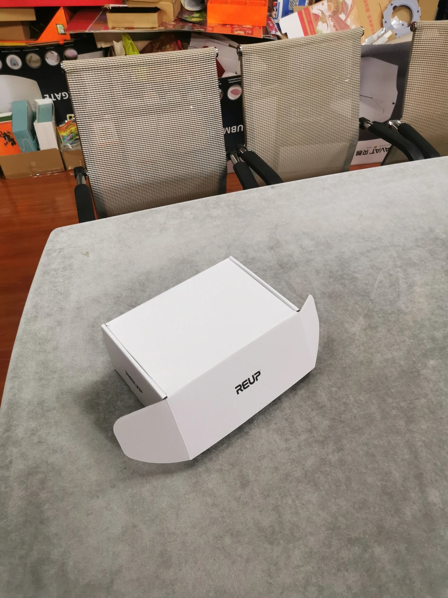 Small Carton Manufacturer Corrugated Paper High Demand Mailing Box for Packing Delivery Cardboard Shipping Black Box Packaging