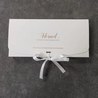 Eco Friendly Cardboard Envelope Packaging Gift Boxes with Ribbon Gold Foiled logo