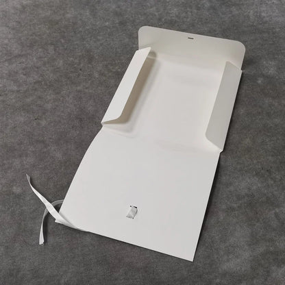 Eco Friendly Cardboard Envelope Packaging Gift Boxes with Ribbon Gold Foiled logo