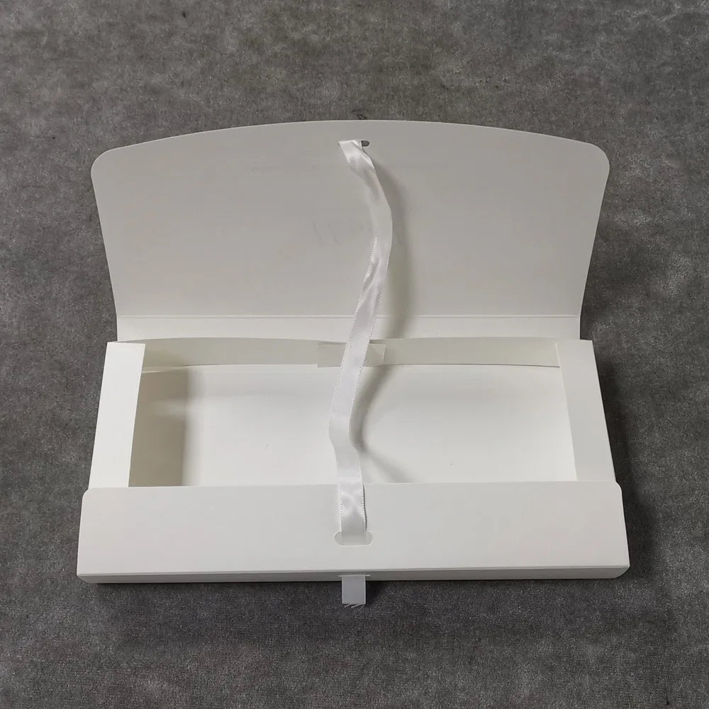 Eco Friendly Cardboard Envelope Packaging Gift Boxes with Ribbon Gold Foiled logo